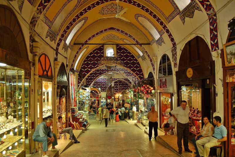 بازار بزرگ کوش آداسی