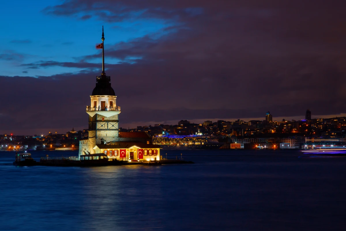 قیمت تور استانبول ۵ شب و ۶ روز