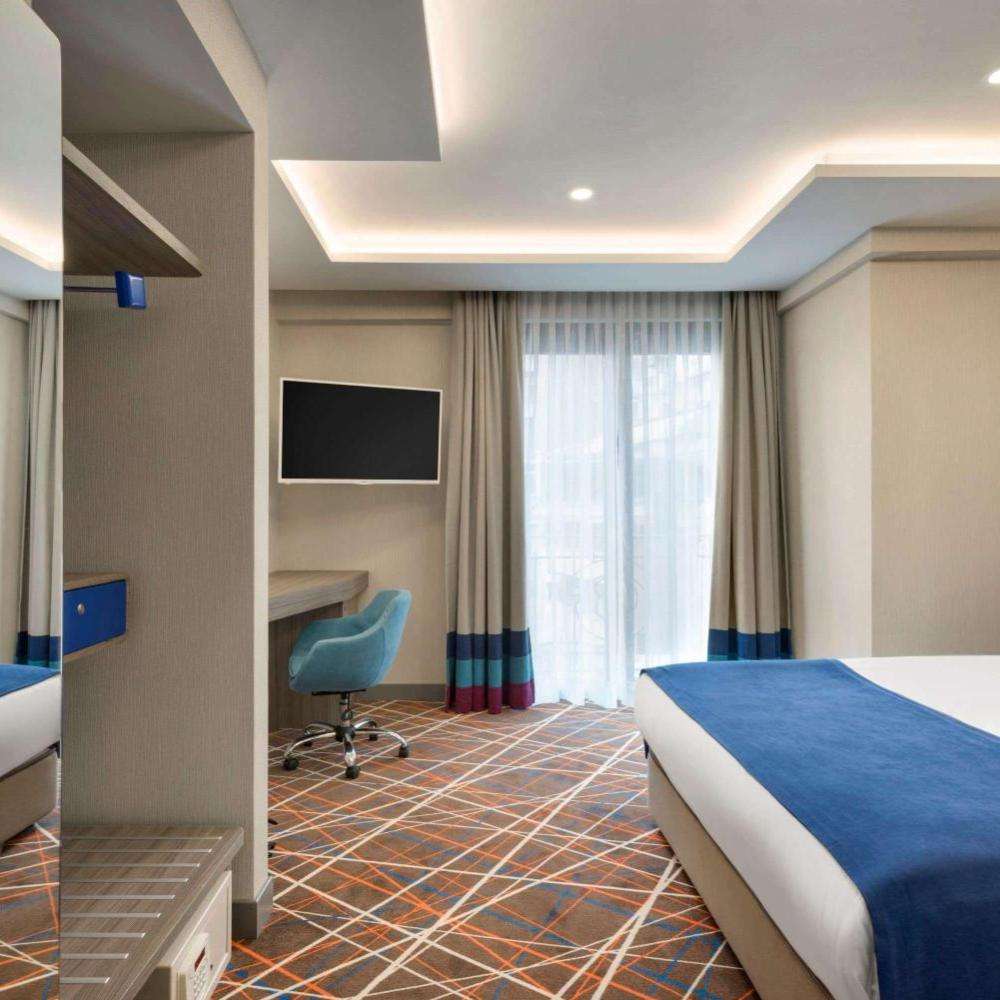 هتل تریپ بای ویندهام استانبول تکسیم – Hotel TRYP by Wyndham Istanbul Taksim