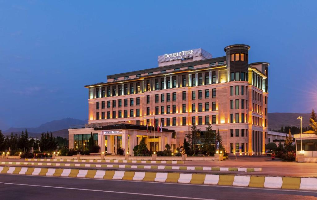 هتل دابل تری بای هیلتون وان – DoubleTree by Hilton Hotel Van