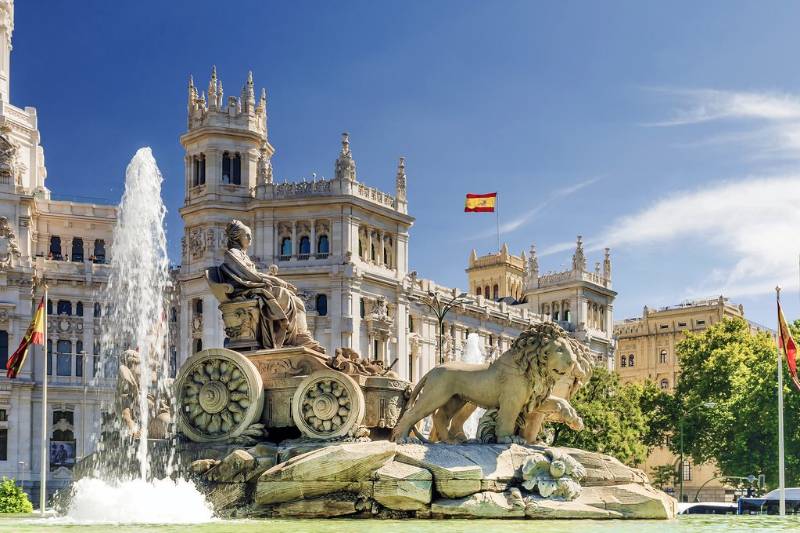 وقت سفارت اسپانیا