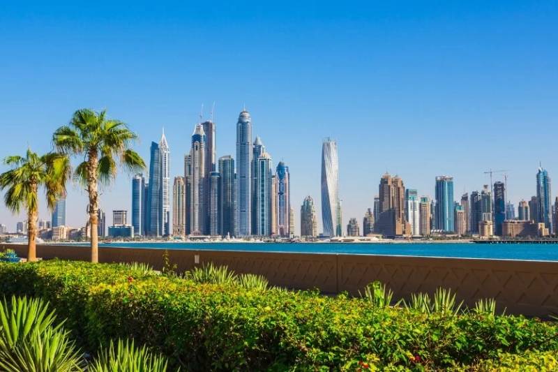 برنامهها و امکانات تور دبی از اصفهان