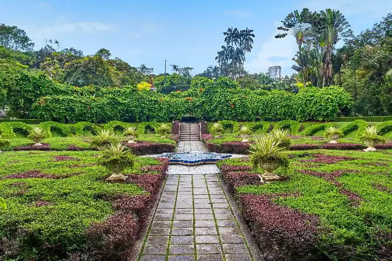 باغ گیاه‌شناسی پردانا؛ گشتی در دنیای گیاهان (Perdana Botanical Garden)