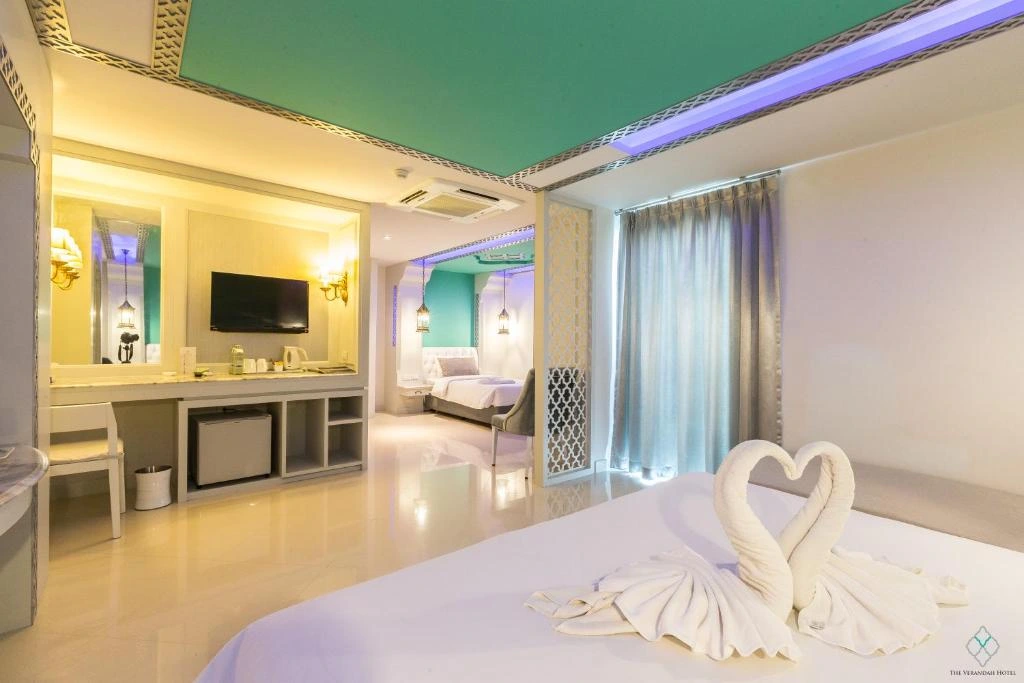 هتل ده ورانده شا اکسترا پلاس