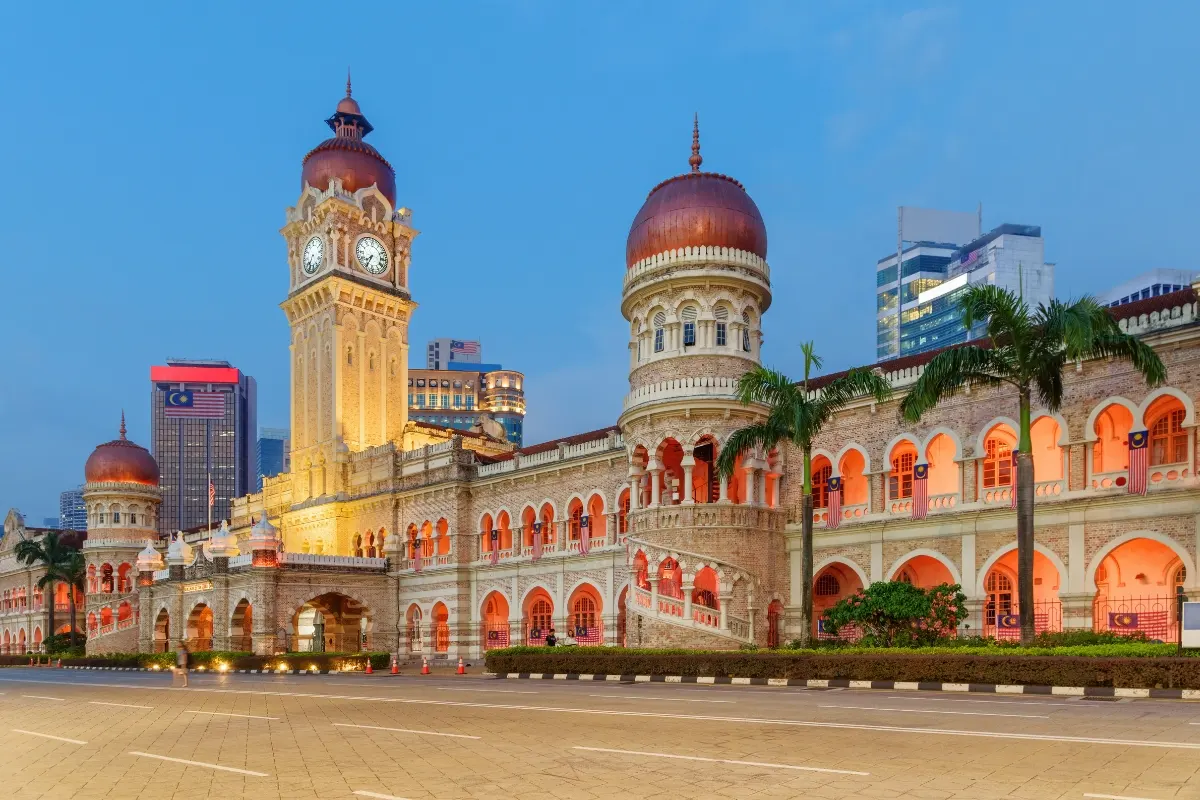 تور لحظه آخری کوالالامپور